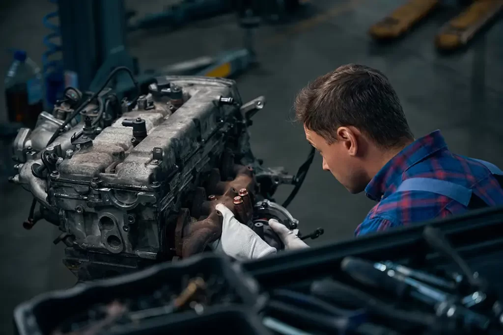 Engine Overhaul Signs Cost and Repair Advice by Dallas Complete Auto in Lancaster Road Dallas TX